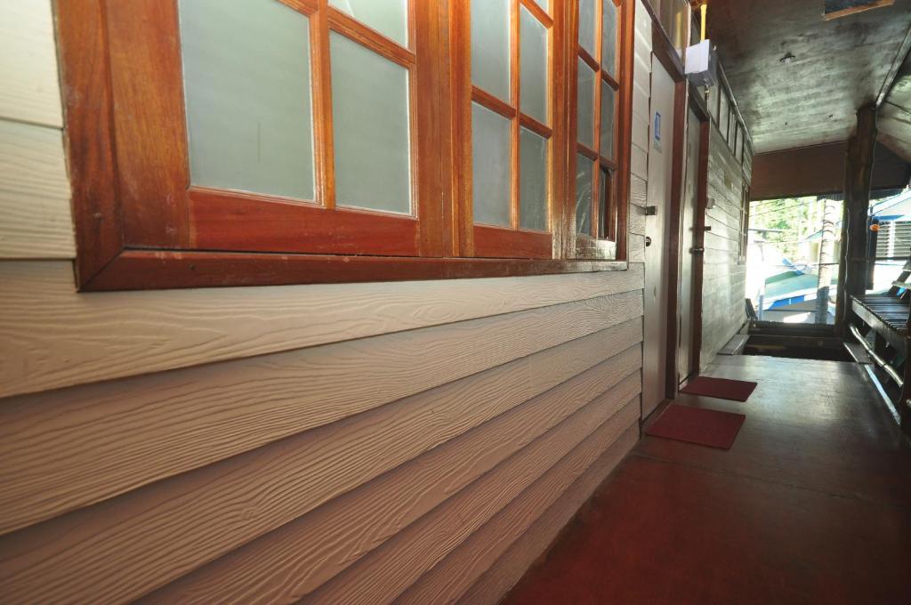 Pp October House Hostel Koh Phi Phi Ngoại thất bức ảnh